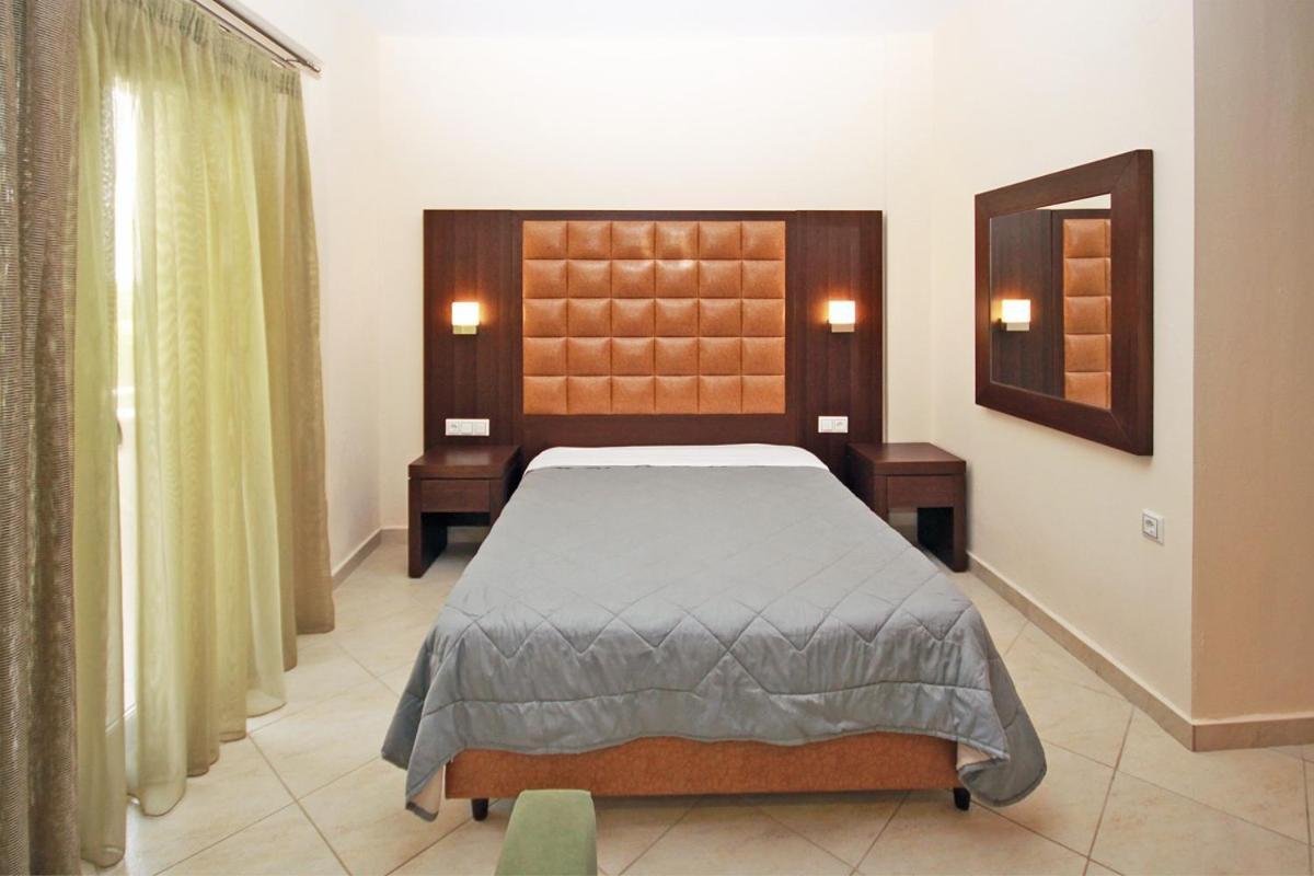 Stamos Apartments And Studios Vourvourou Kamer foto