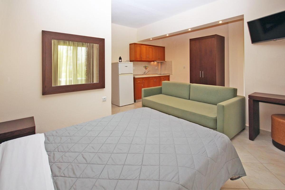 Stamos Apartments And Studios Vourvourou Kamer foto