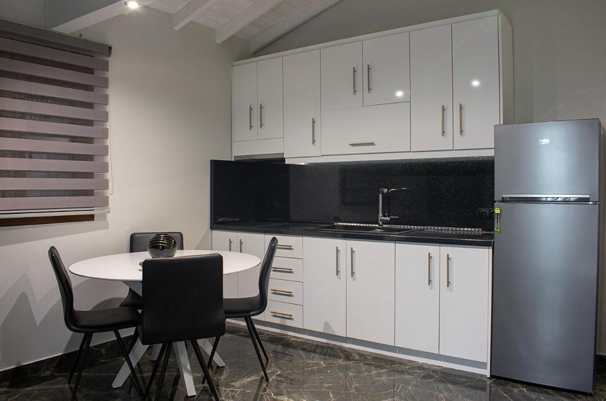 Stamos Apartments And Studios Vourvourou Kamer foto